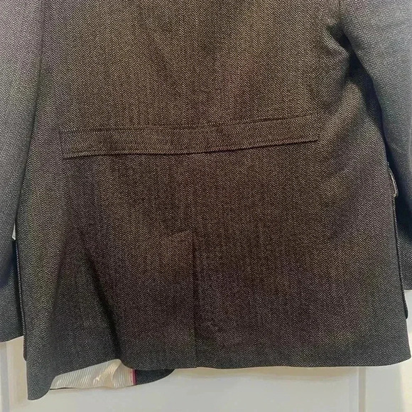 Red bridge Sports jacket designed in Italy in great condition! - Picture 7 of 10